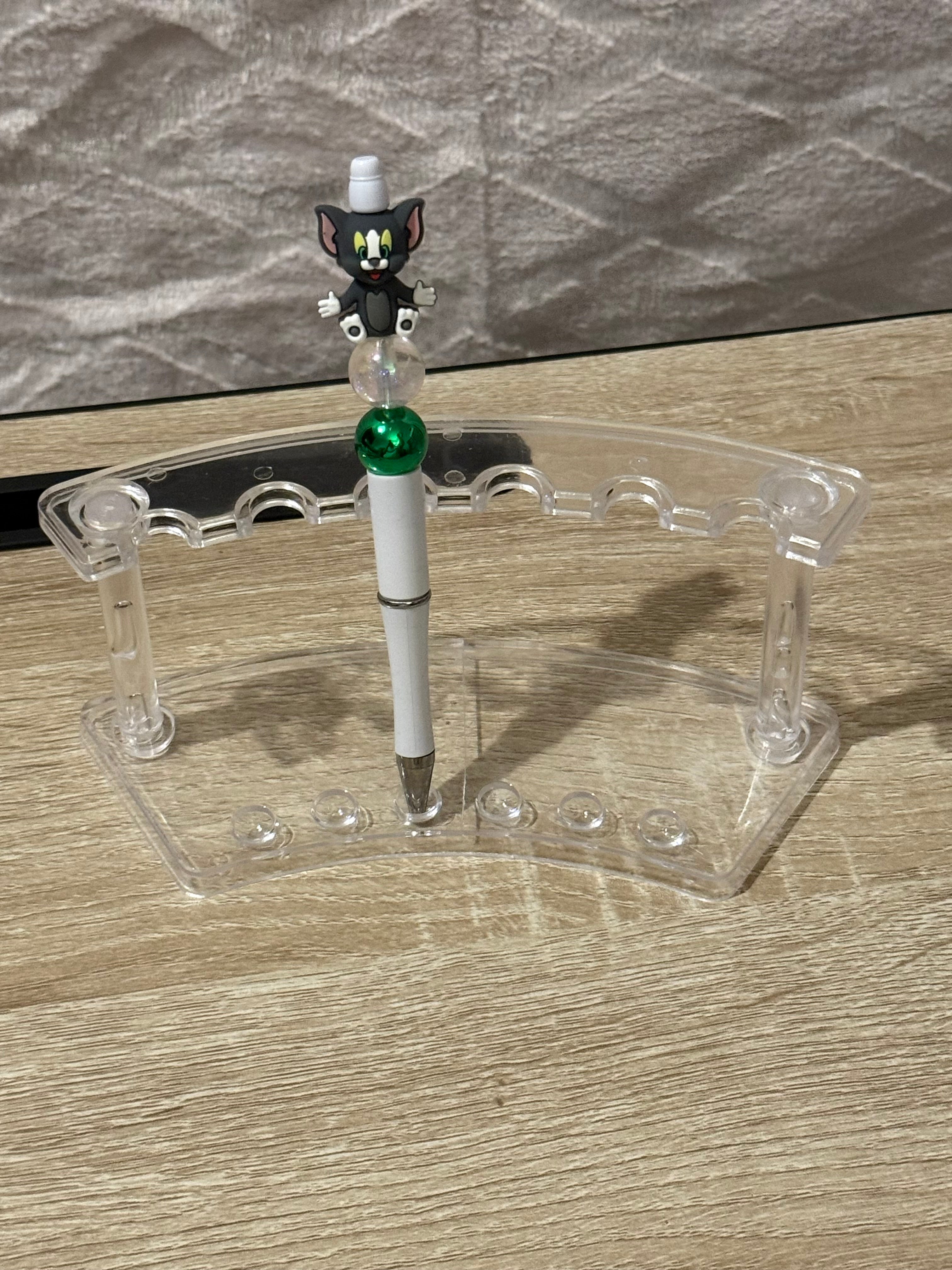 White “Tom” Focal Pen