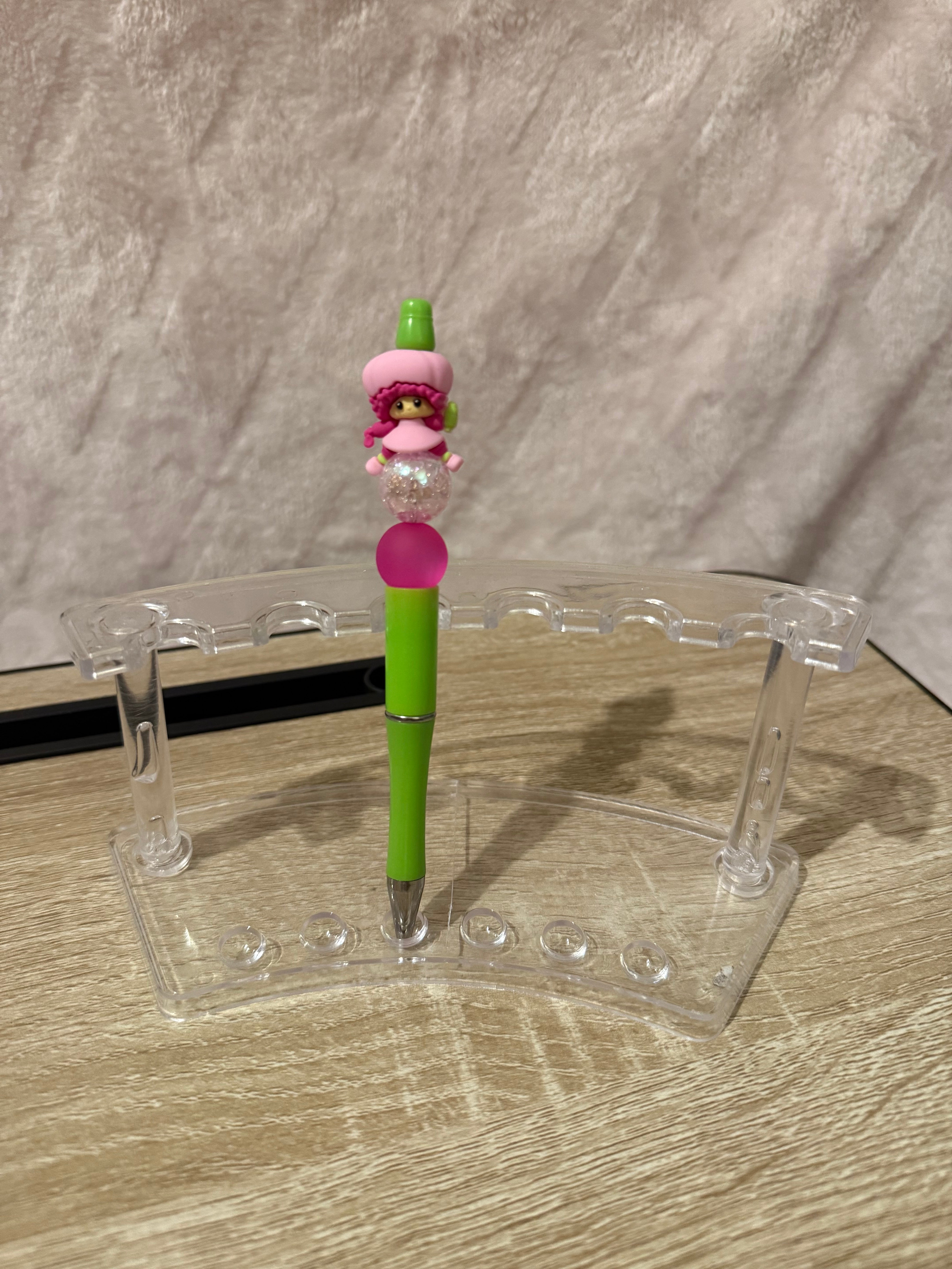 Green “Strawberry Shortcake” Focal Pen