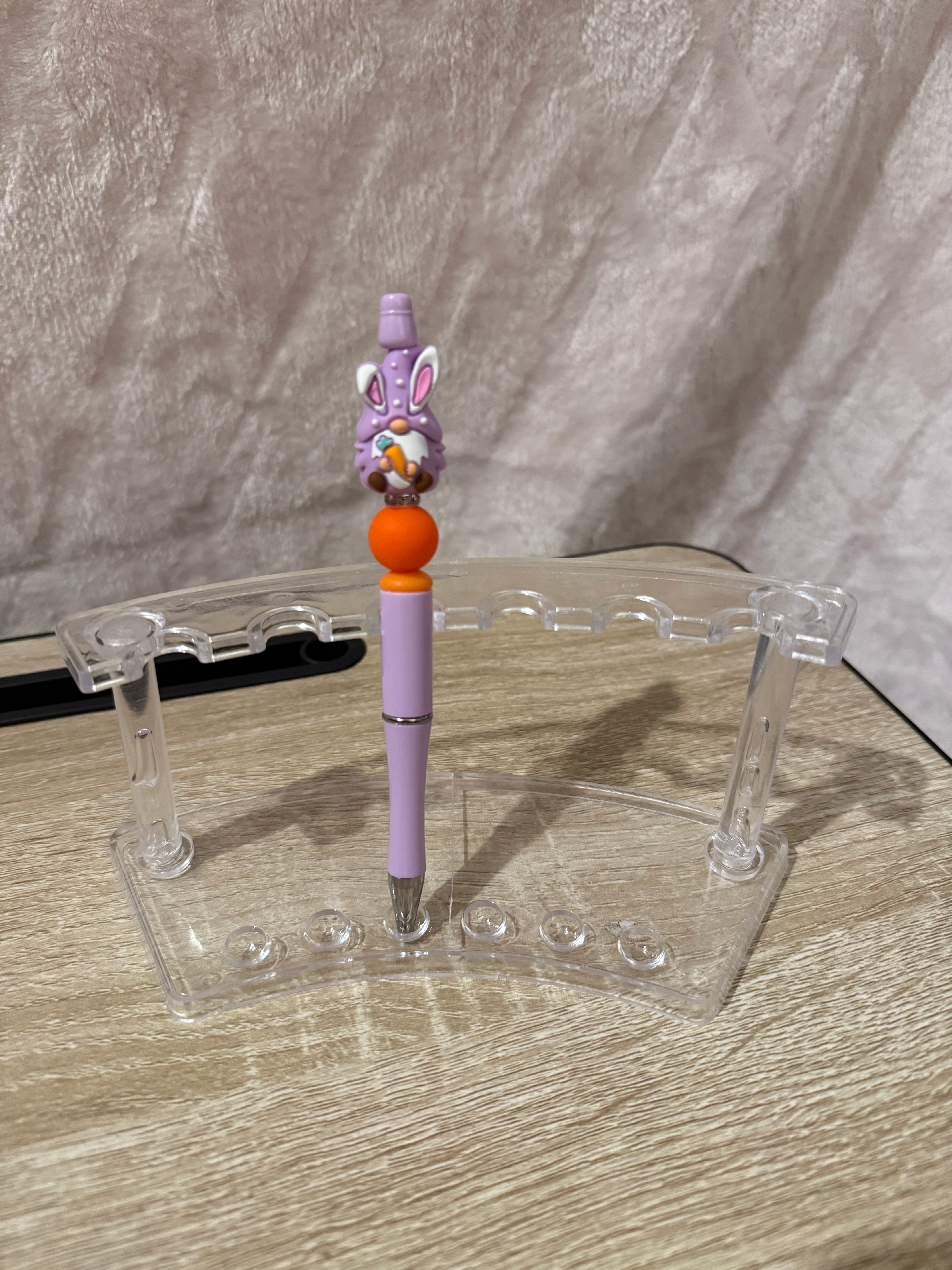 Lilac “Gonk” Focal Pen