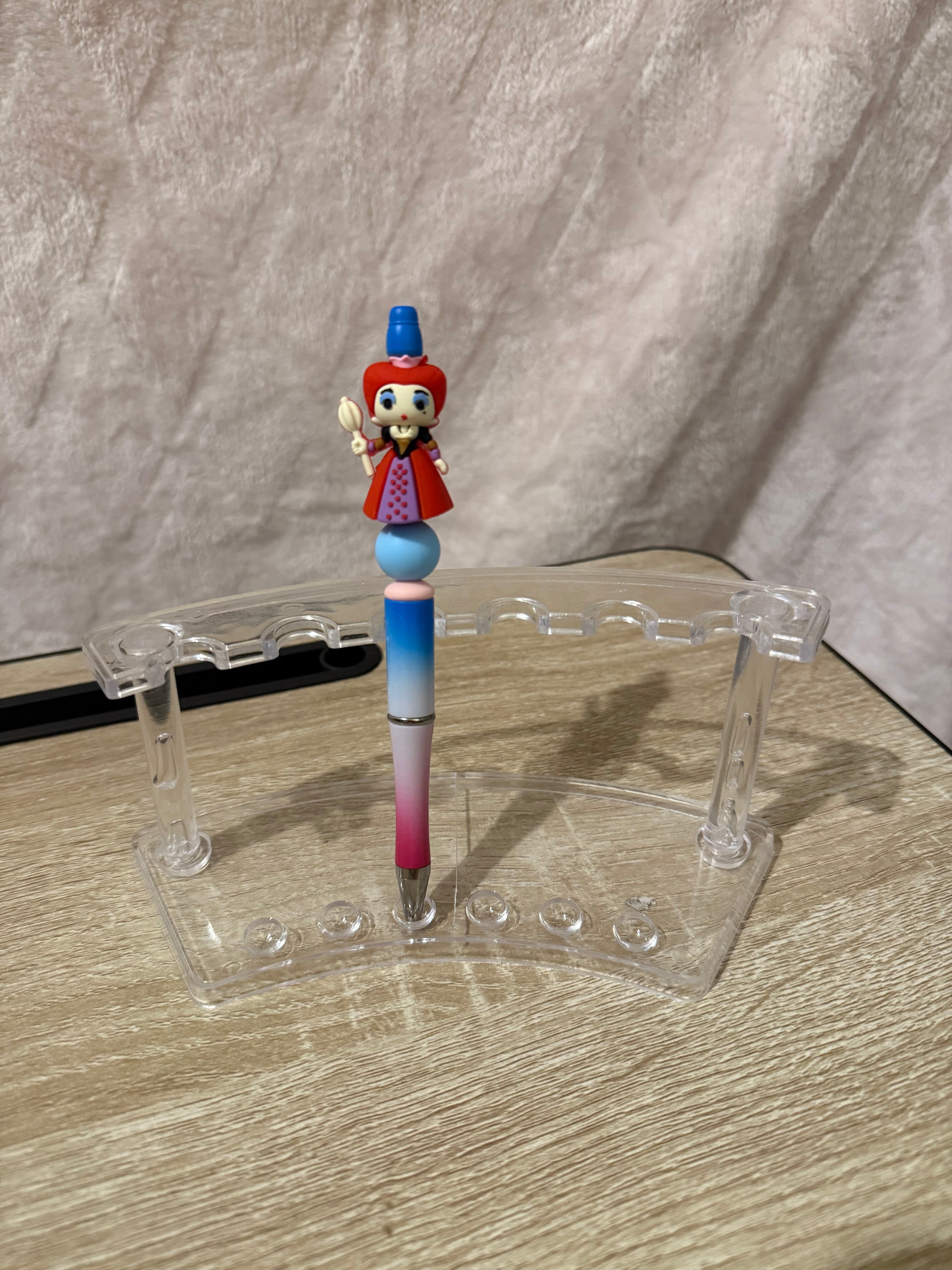 Ombre “Queen of Hearts” Focal Pen