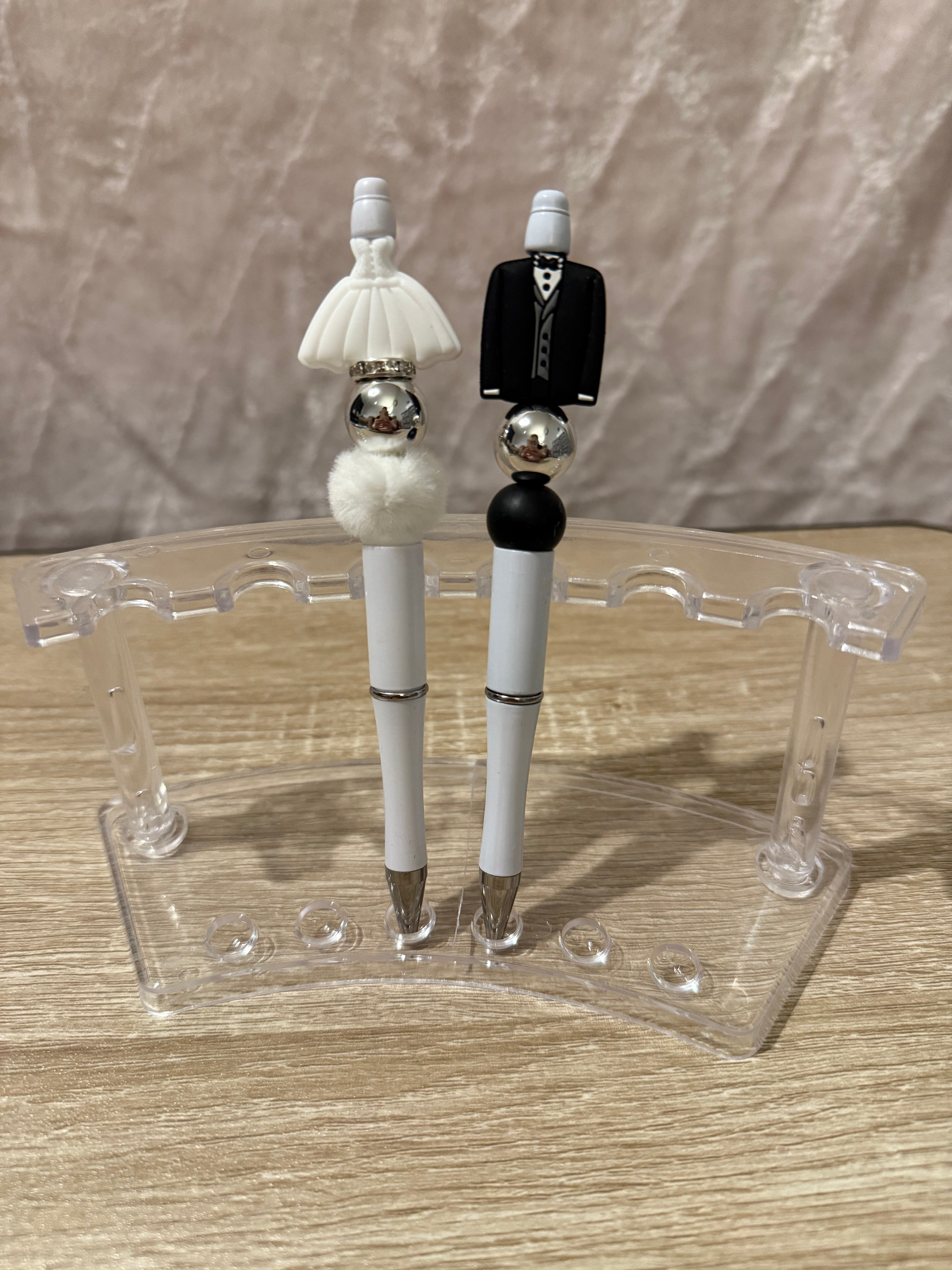 “Bride & Groom” Focal Pens