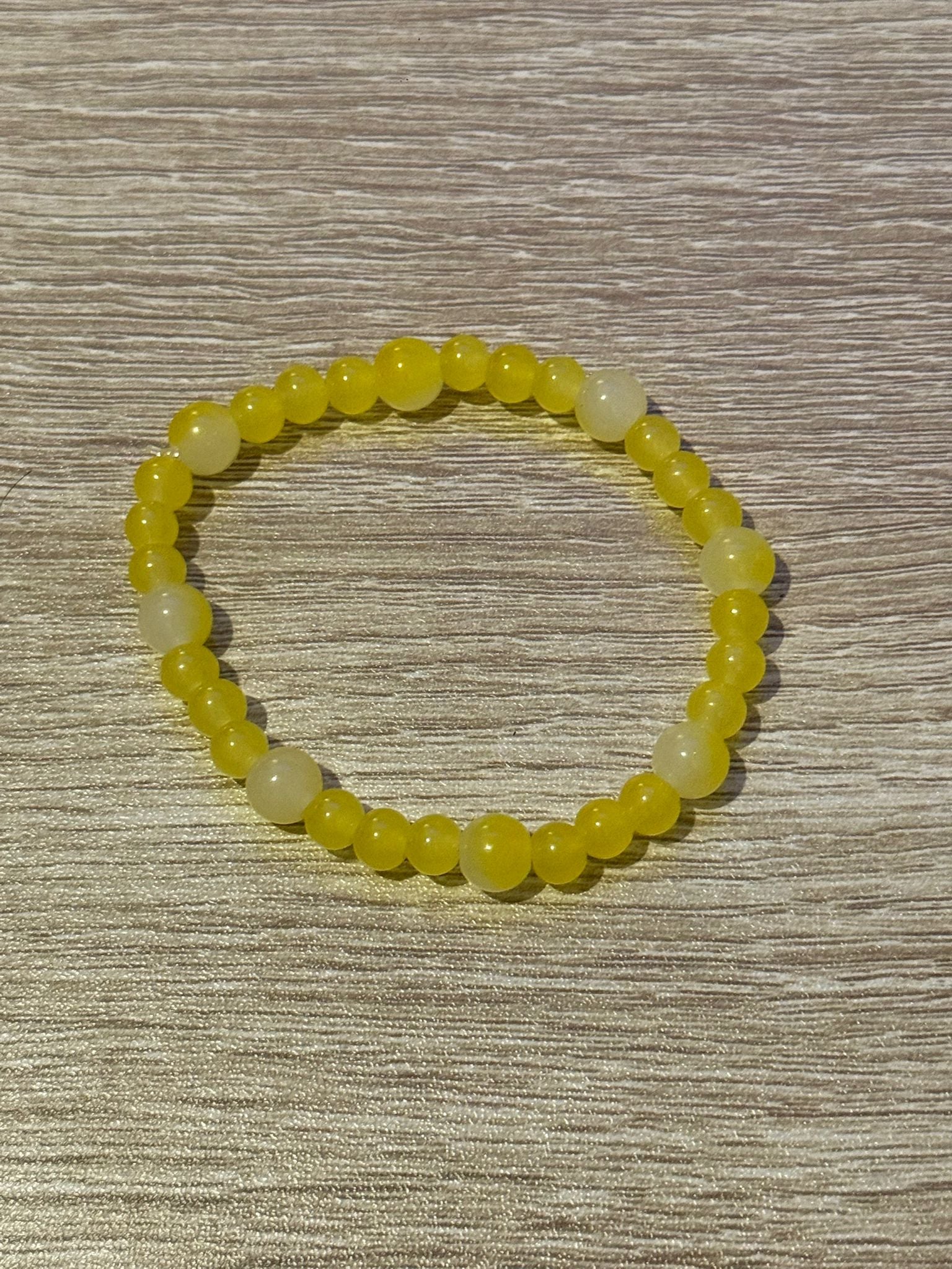 Small Yellow Beaded Bracelet (Medium - 16cm)