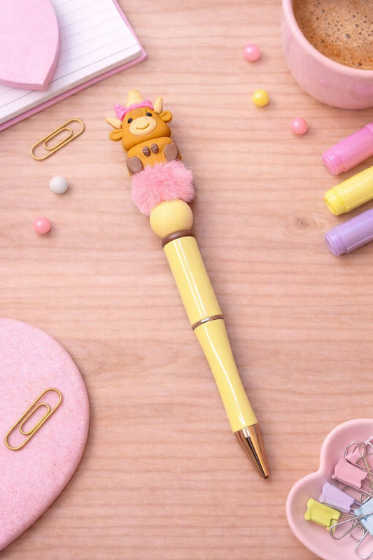 Light Yellow  "Highland Cow" Focal with Fluff Pen
